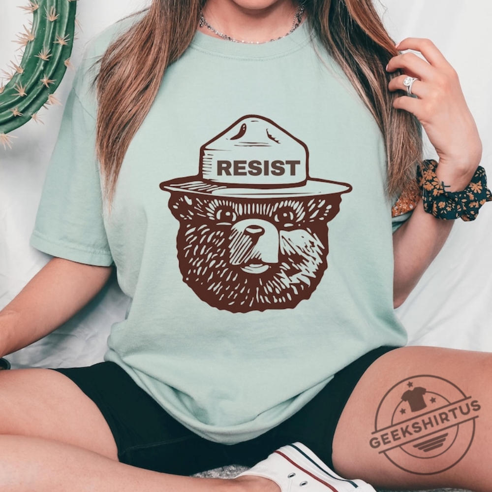 Smokey The Bear Resist Unisex Tee