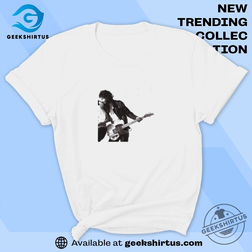 "Top 5 Trendy Graphic T-Shirts for Music and Sports Lovers" 5 Bruce Springsteen Born To Run T Shirt