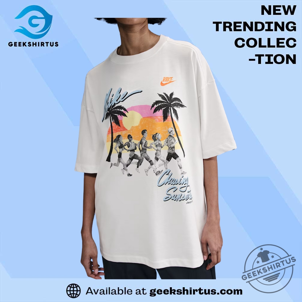 Sportswear Essential Womens Oversized T Shirt geekshirtus 1